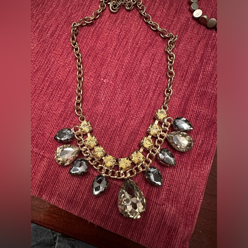Statement necklace